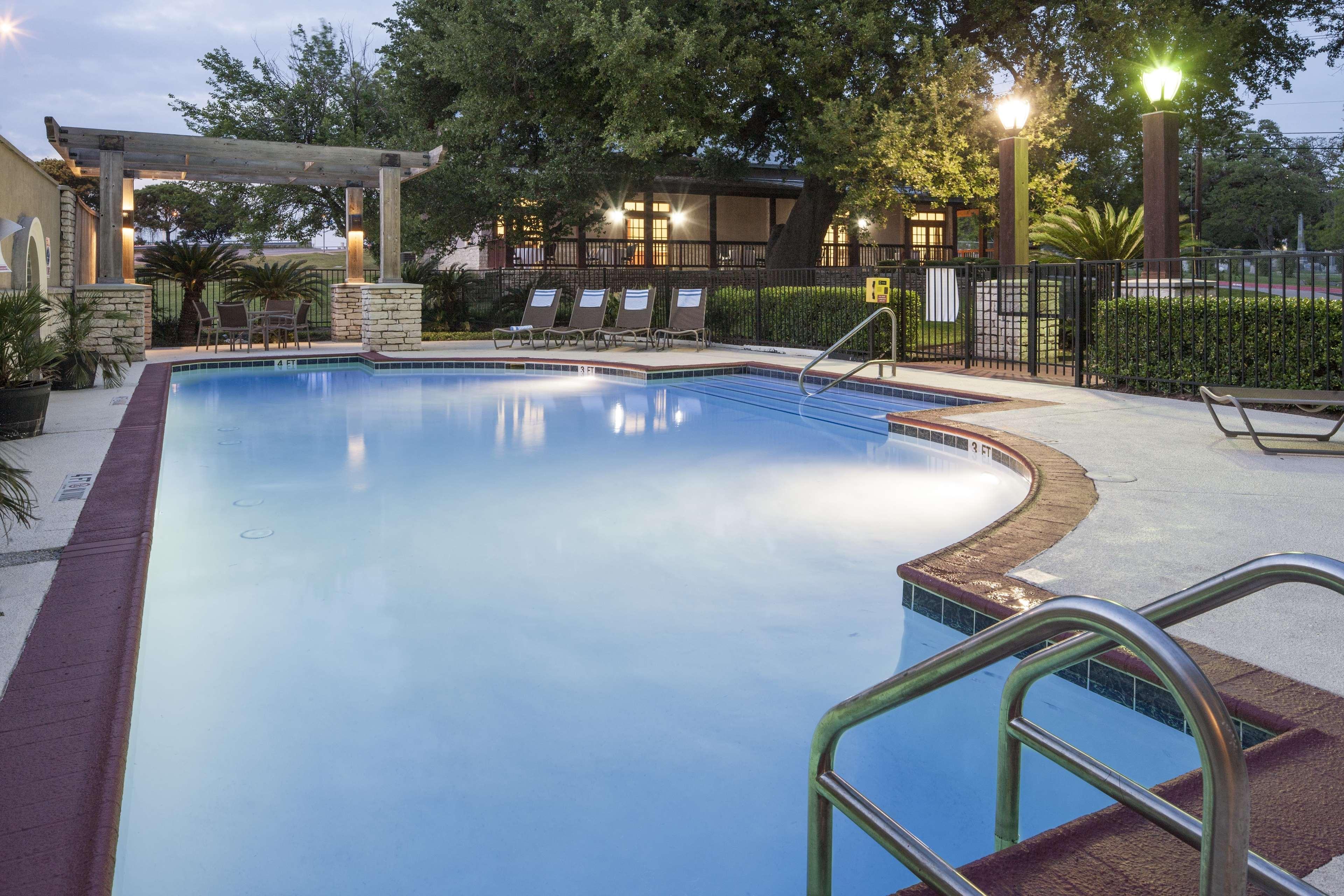 Doubletree By Hilton Austin-University Area Eksteriør billede