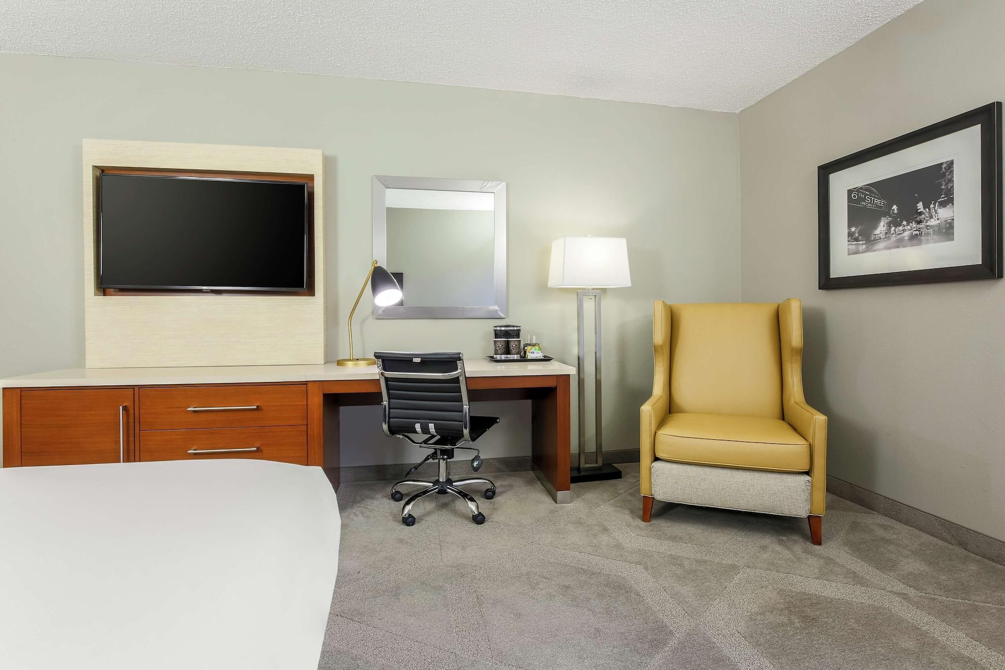 Doubletree By Hilton Austin-University Area Eksteriør billede